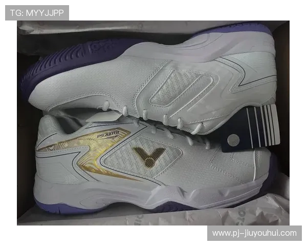 在英国轻松购入高性能足球鞋的全方位选购与实战体验指南详解篇章